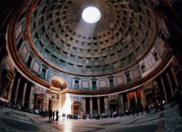 Visitar o interior do Pantheon